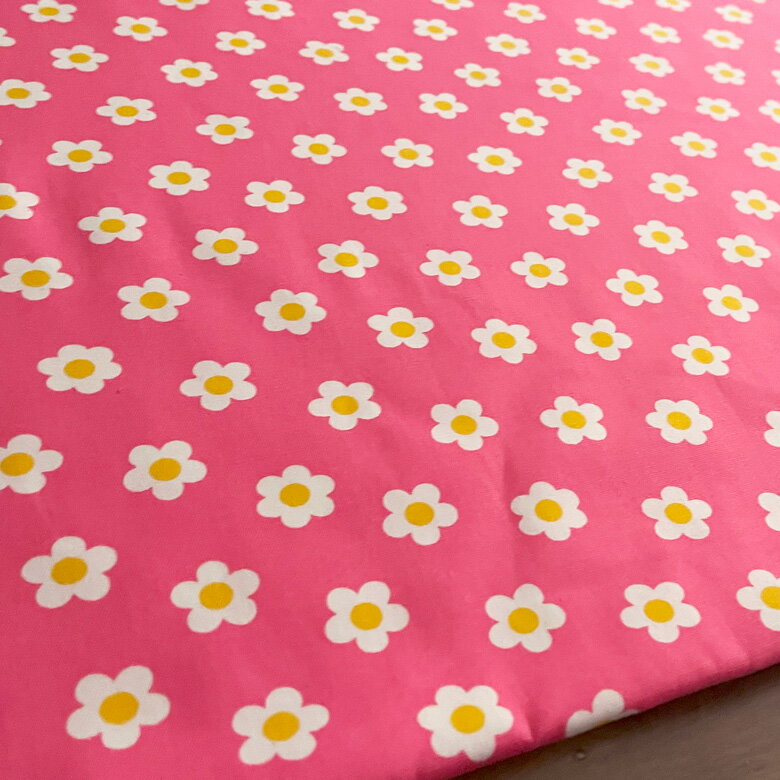 【10センチ単位】花柄 生地 布 ポップデイジー【1】ピンク オックス コットン100% 商用利用可 花柄 ハンドメイド 手芸 デイジー 鮮やかカラー おしゃれ /ポップデイジー10cm