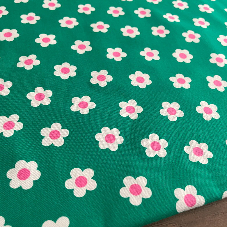 【10センチ単位】花柄 生地 布 ポップデイジー【5】グリーン オックス コットン100% 商用利用可 花柄 ハンドメイド 手芸 デイジー 鮮やかカラー おしゃれ /ポップデイジー10cm