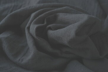 クーポン対象! 日本製◎ふわふわ厚みが2倍!ダブルガーゼ 無地 ブラック 【10センチ単位】生地 トリプルスウィングワッシャー Wガーゼ ガーゼ生地 コットン 生地 布 高級 赤ちゃん 男の子 女の子 ワンピース マスク おくるみ 日本製 商用利用可 ヌノズキ 布好き