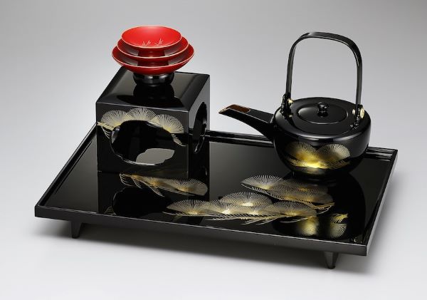 木繊 屠蘇器 おとそセット 会津漆器 黒 舞扇 新平足 会津塗り お屠蘇セット 銚子 盃 四つ揃【ギフト】のサムネイル