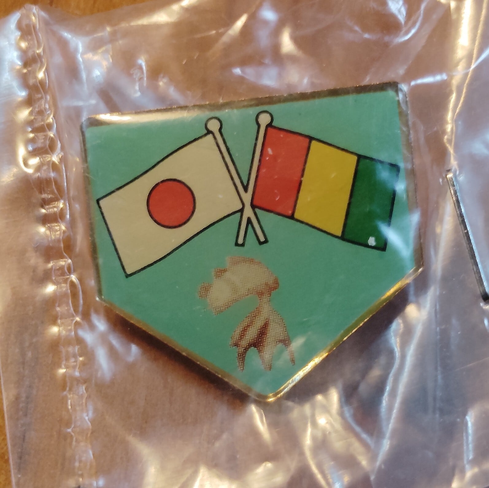 楽天市場】万博バッチの通販
