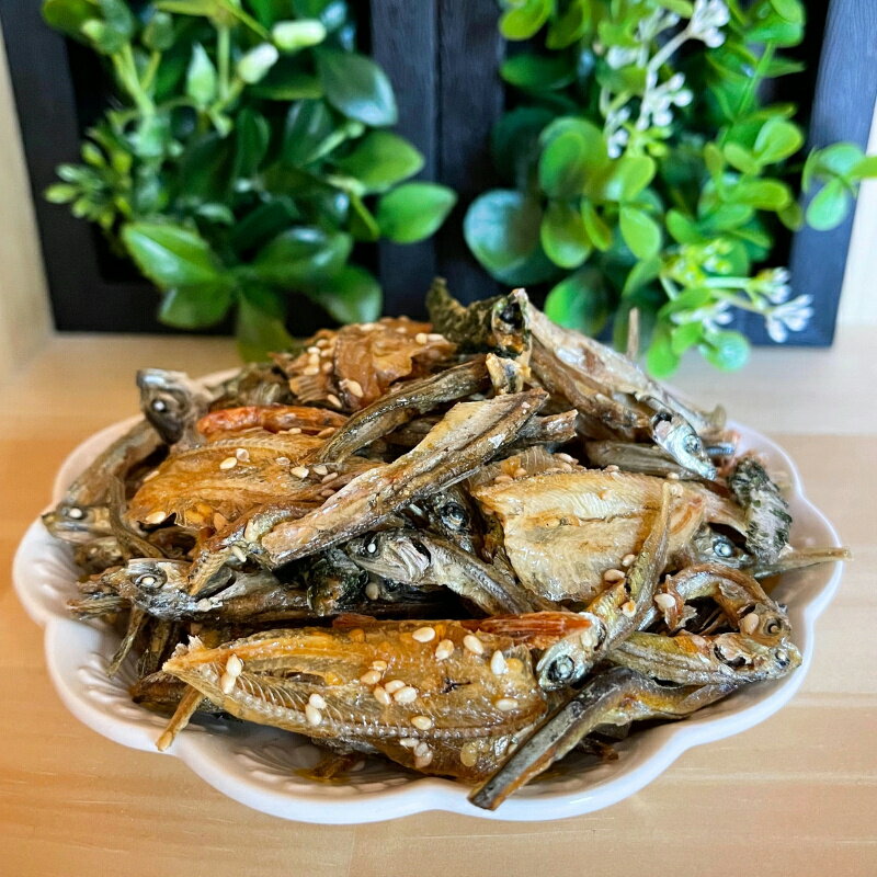 小魚ミックス 300g 五色煮 瀬戸内産 味付けイワシ 照り焼き海老 青のり小魚 味付けきびなご イワシせんべい 付け小アジ サクサク香ばしく、カルシウムたっぷり小魚ミックス おやつ おつまみ 健康 お徳用【送料無料】