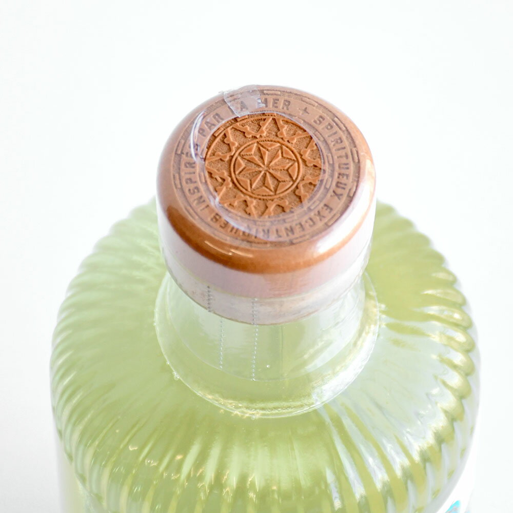 サンローラン クラフトジン ST LAURENT GIN カナダ産 ジン お酒 700ml 43度 グレーンスピリッツ 10種のボタニカル ホームパーティー おしゃれ