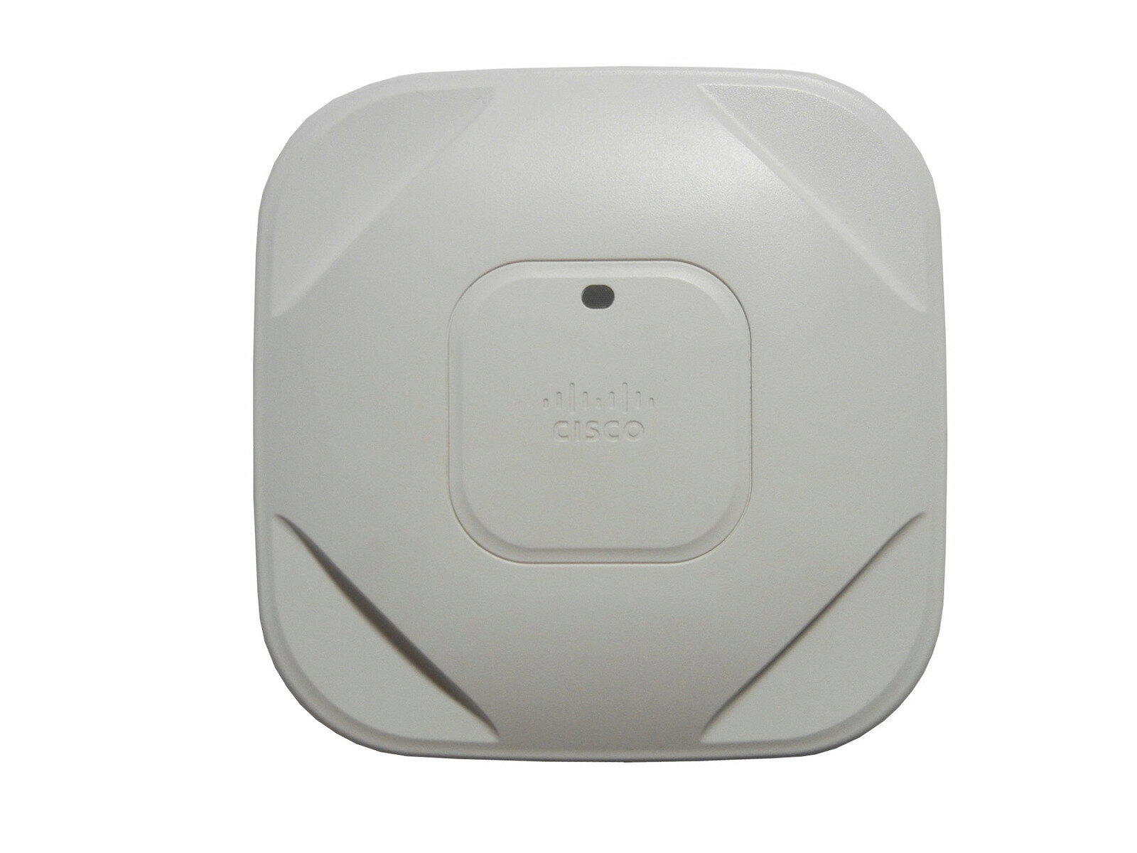 この商品は 【中古品】Cisco Aironet 1600シリーズ アクセス ポイント（AIR-SAP1602I-Q-K9） ポイント デュアルバンド スタンドアロン型 802.11a/g/n ショップからのメッセージ Aironet 1600 シリーズは、スペクトル インテリジェンスによりカバレッジを向上する CleanAir Express*、混合クライアント ベースのエントリ レベル ネットワークに対応した Clientlink 2.0 など、高度な機能を備えています。これらの機能に加えて、Aironet 1600 シリーズは 2 空間ストリームによる 802.11n ベース 3 X 3 MIMO（複数入力複数出力）テクノロジーを搭載しており、中堅・中小企業に最適です。(中古品)【商品の状態】本体のみの販売となります。中古品のため傷、汚れがあります。動作チェックをおこなっております。初期化済。コンソールケーブル及びその他ケーブル類の一切は付属してません。【保証について】当店センドバック保証：3ヶ月（商品到着日から3ヶ月間、通常使用において故障が生じた場合、センドバック対応にて不具合箇所の修理、または同等性能の代替製品と交換致します。） クライアント デバイスが、最速のデータ レートを使用できるカバー範囲で AP と関連付けられるようになる 納期について 在庫商品につきましてはご入金確認後、2営業日以内に発送いたします。 4
