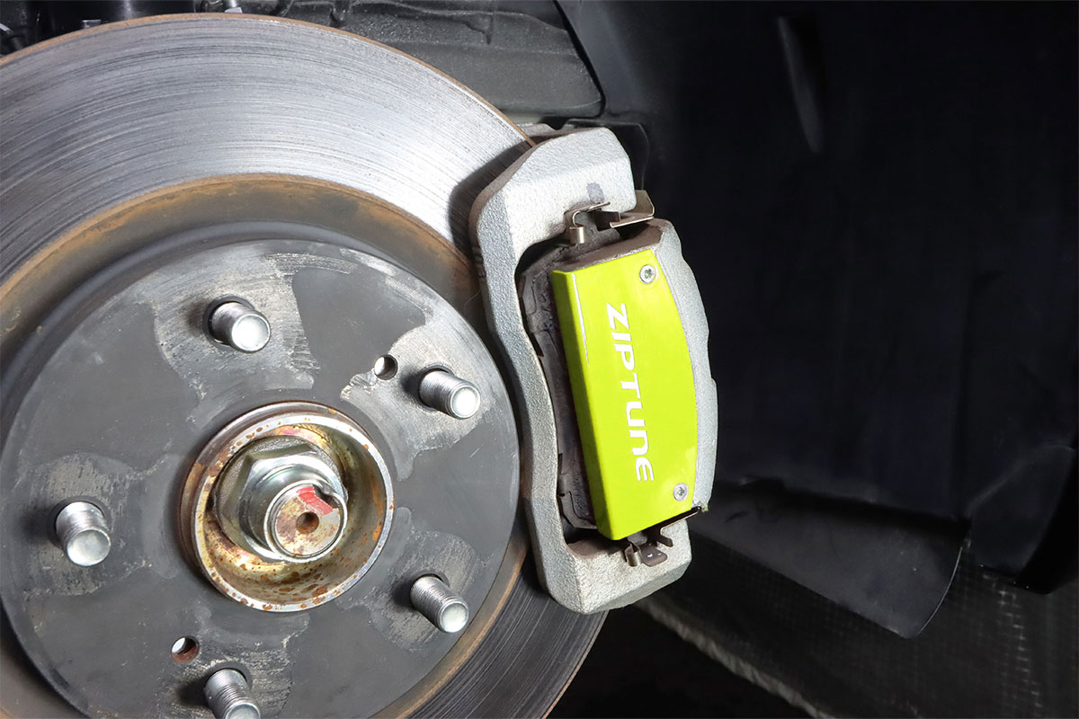 ZIPTUNE スイフトスポーツ スズキ ブレーキキャリパーカバー イエロー 黄色 車種対応専用設計 外装 タイヤ飾り ホイル カスタム カーパーツ カーディスク装飾カバー