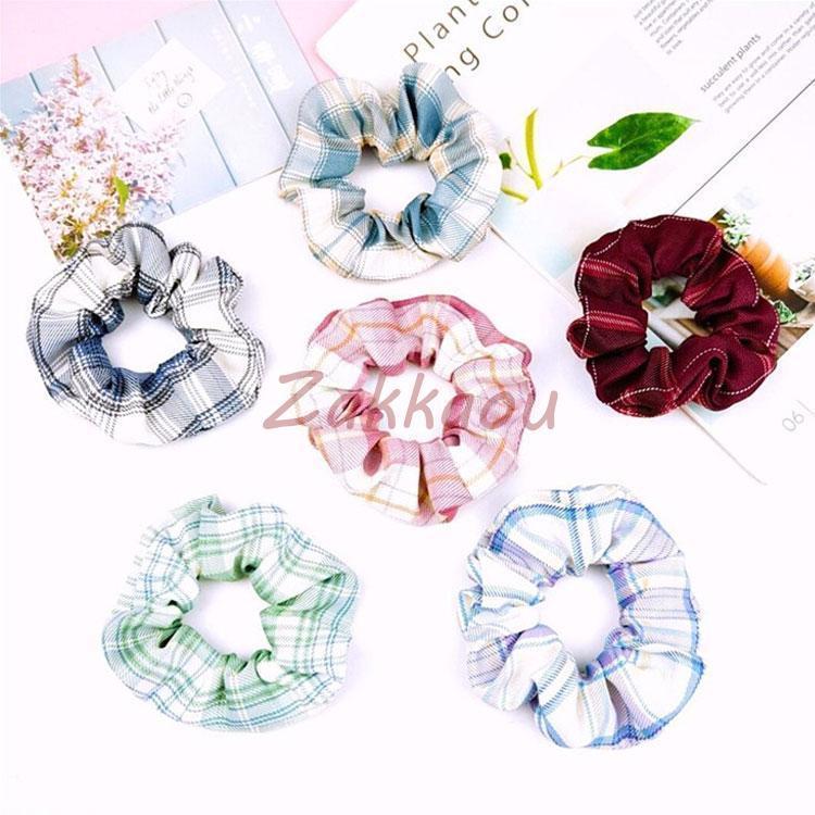 ■ 品名：ヘアゴム■ 素材：布+ゴム■ カラー：全6色■ サイズ:F人気検索キーワード：シュシュ シンプル ヘアアクセサリー レディース レディース 小物 ファッション シュシュ ヘアアクセ ヘアゴム 髪飾り かわいい 髪留め ポイント 消化 おしゃれ 大人 お団子 シュシュ リボン ヘアアクセサリー サテンシンプル ボリューム シフォン エレガント ヘアアクセサリー 華やか 大人 可愛い