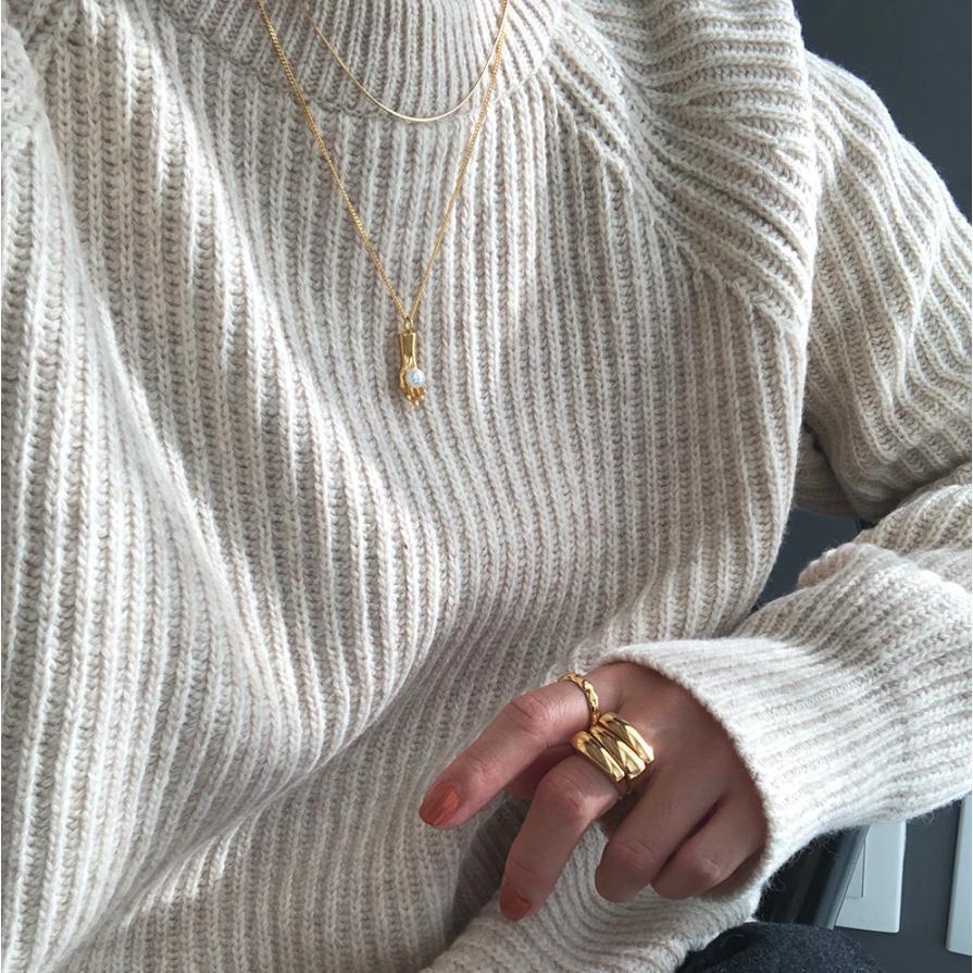 ニャンワークショップのネックレス ペンダント レディース 女性 アクセサリー シルバー925 手 ハンド フィンガー ホワイト ボール 丸 シンプル かわいい｜アングル3