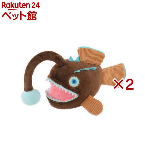 お店TOP＞犬用品＞犬のおもちゃ・しつけ＞犬のぬいぐるみ＞プレイ オーシャンバディーズ アングラーフィッシュ (2セット)【プレイ オーシャンバディーズ アングラーフィッシュの商品詳細】●コーラルバロー、コーラルフィッシュ、アングラーフィッシュ、シーホース、パファーフィッシュのオーシャンバディーズの仲間が勢ぞろいしたセットだよ！●ベロア製で肌触りがよく、スクィーカーやカサカサ音が鳴る素材を使用し、遊び飽きない工夫が凝らされています。●形や触り心地だけではなく、作り方にもこだわっており、子供用品と同等の品質基準で生産しています。●少しでも丈夫な作りにするために、生地は2枚重ねにし、縫い目もダブルステッチ(2度縫い)を手作業でしています。●クッション材には再生ペットボトル繊維を使用したおもちゃです。●また、洗濯機で丸洗いができるので衛生的です。【規格概要】材質：素材：ベロア(ポリエステル100％)、オリジナル再生ペットボトル繊維寸法：19×32×12.2cm、155g【注意事項】・洗濯機で丸洗いが可能です。デリケートな商品のため、洗濯ネットをご使用になることをお勧めします。・お洗濯後は直射日光を避け、しっかりと乾燥させてください。・誤飲やいたずらを防ぐため飼い主様の目の届く場所で使用し、壊れかけた場合は直ちに使用を中止し新しいものに交換してください。・このおもちゃは食べられません。また子供用おもちゃではありません。・おもちゃを投げて遊ぶときは、周囲の安全を十分に確認してください。【発売元、製造元、輸入元又は販売元】ルークラン※説明文は単品の内容です。リニューアルに伴い、パッケージ・内容等予告なく変更する場合がございます。予めご了承ください。・単品JAN：840279504393ルークラン267-0067 千葉市緑区あすみが丘東1-13-12043-205-1024広告文責：楽天グループ株式会社電話：050-5306-1825[犬用品]