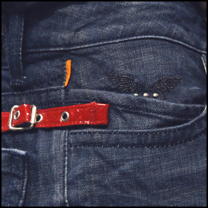 ロビンズジーン メンズ デニム ストレート パンツ ROBIN'S JEAN LEATHER レッド ベルト DARK 147 safari サファリ レオン 雑誌掲載 ハイブランド ジーンズ ブランド ロビンズジーンズ セレブ ファッション ロビンジーンズ カジュアル スタイル 限定特価