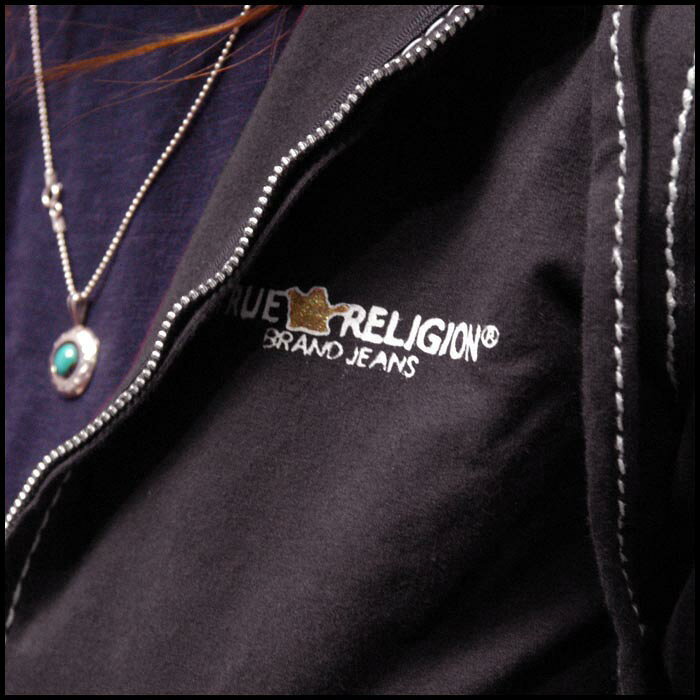 トゥルーレリジョン レディース パーカー 200種類の品揃え TRUE RELIGION ATHLETIC ブラック　ベリー フーディー トップス シャツ インポート セレブ 着用 ハイブランド カジュアル プレミアム ブランド サーフ セール nyst-10003801 NYST セレクトショップ ニスト サンプル画像2