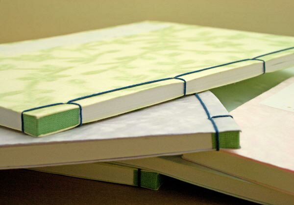 【柄はおまかせ】無地の芳名帳　御朱印帳にも！！これぞジャパニーズスケッチブック！綴本　紙表紙【2冊までメール便(ネコポス可能)】 2