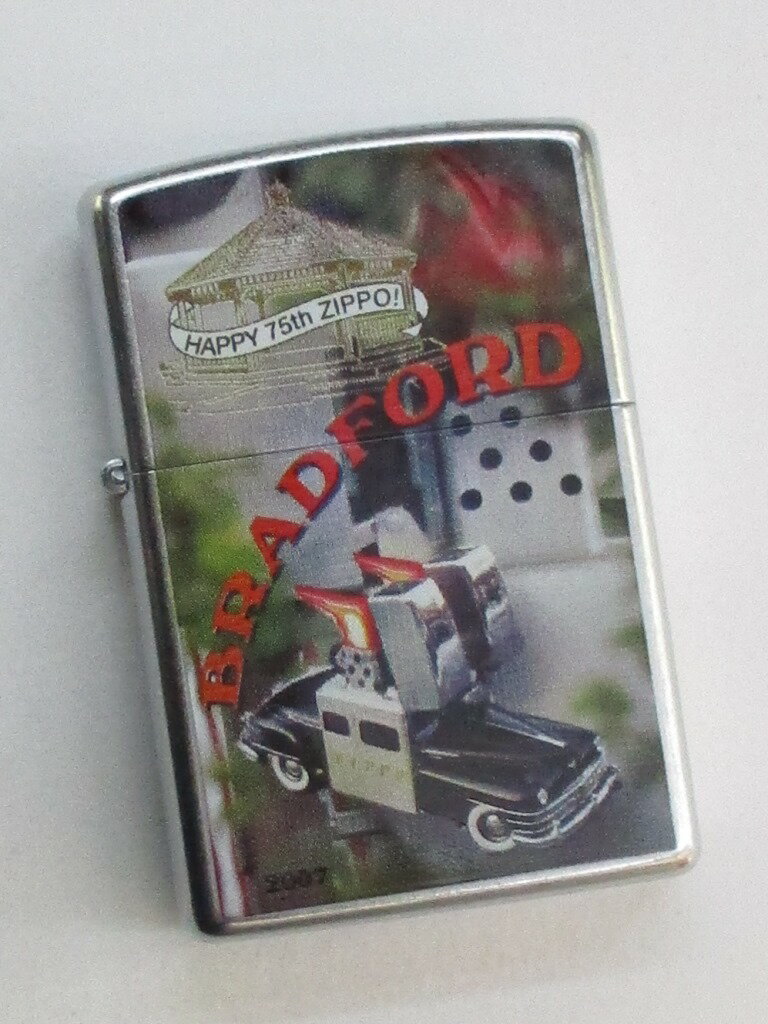 ブラッドフォード商業組合 2007年ナショナルジッポーデイ記念 ストリートクロームZippo 2007年4月製 未使用 (Z-917)