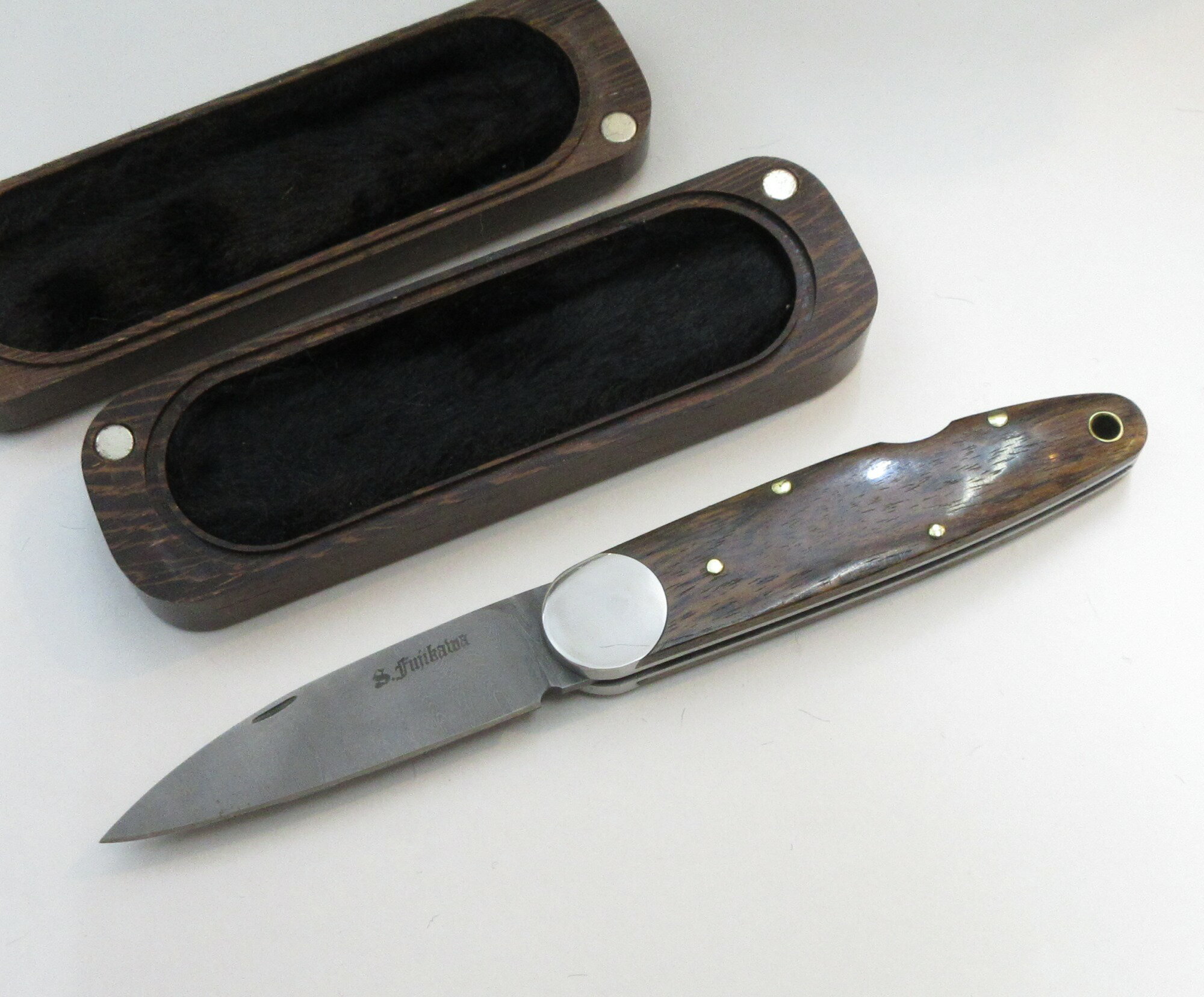 富士川俊作 カスタムナイフ ラウンドケーパーフォルダー ステンレスダマスカス鋼 特製木箱付き (C-56) ..