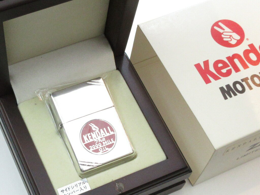 Kendall MOTOR OIL ケンドール バッジ貼り 1000点限定品 豪華木箱付き シルバー仕上げZippo 2001年10月..