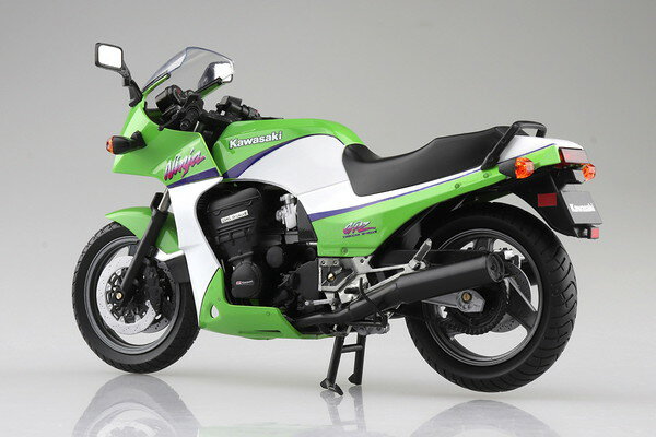 トイスタジアム2号店のスカイネット 1/12 完成品バイク KAWASAKI GPz900R ライムグリーン｜アングル2