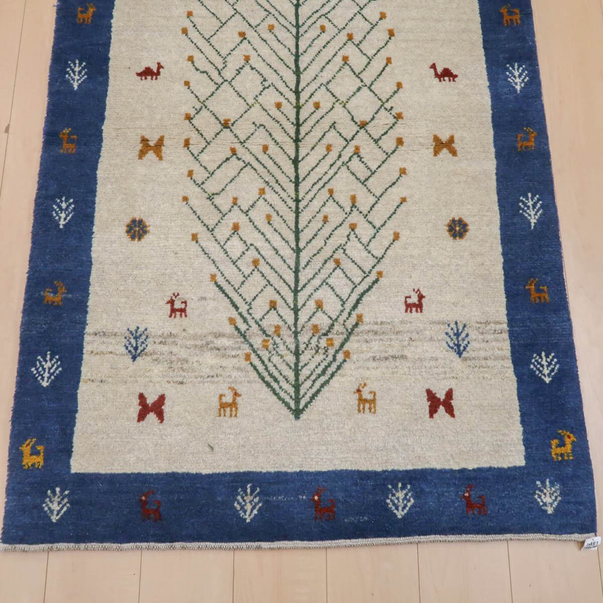 ギャッベ イラン製 リビングサイズ 148×99cm 手織り 天然 ウール100% 長方形 草木染 おしゃれ かわいい モダン ナチュラル 北欧 ラグ 絨毯 マット ラグマット ギャベ 床暖房対応 ホットカーペット対応 (BM-11665) [2]