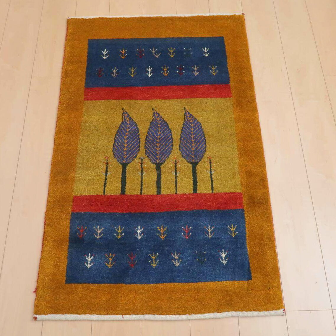 樂天商城 - ギャッベ イラン製 リビングサイズ 127×80cm 手織り 天然 ウール100% 長方形 草木染 モダン ナチュラル 北欧 ラグ 絨毯 マット ラグマット ギャベ 床暖房対応 ホットカーペット対応 （BS-11420）