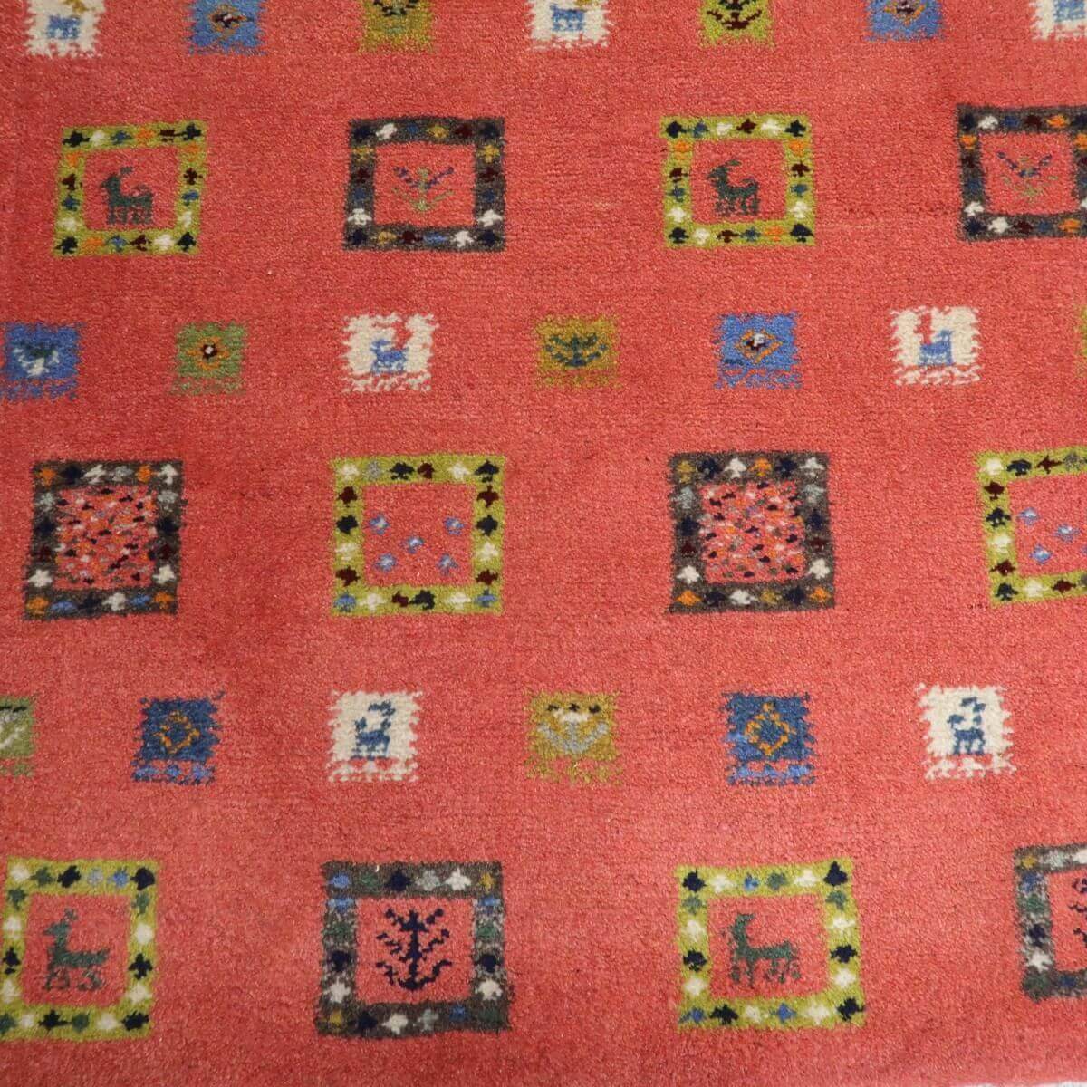 ギャッベ イラン製 リビングサイズ 127×80cm 手織り 天然 ウール100% 長方形 草木染 おしゃれ かわいい モダン ナチュラル 北欧 ラグ 絨毯 マット ラグマット ギャベ 床暖房対応 ホットカーペット対応 (BS-11486) [3]