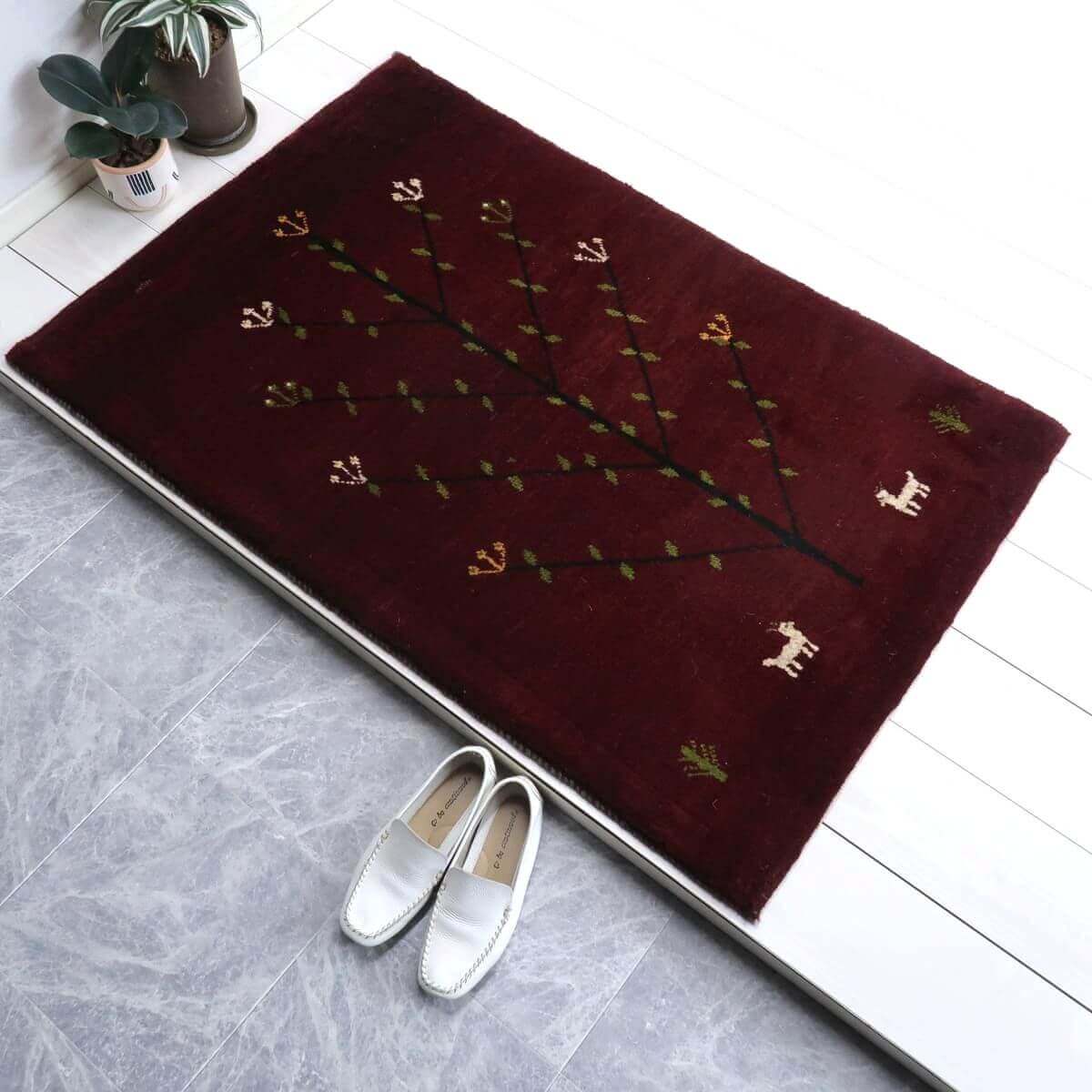 樂天商城 - ギャッベ イラン製 リビングサイズ 121×80cm 手織り 天然 ウール100% 長方形 草木染 おしゃれ かわいい モダン ナチュラル 北欧 ラグ 絨毯 マット ラグマット ギャベ 床暖房対応 ホットカーペット対応 （BS-11491）