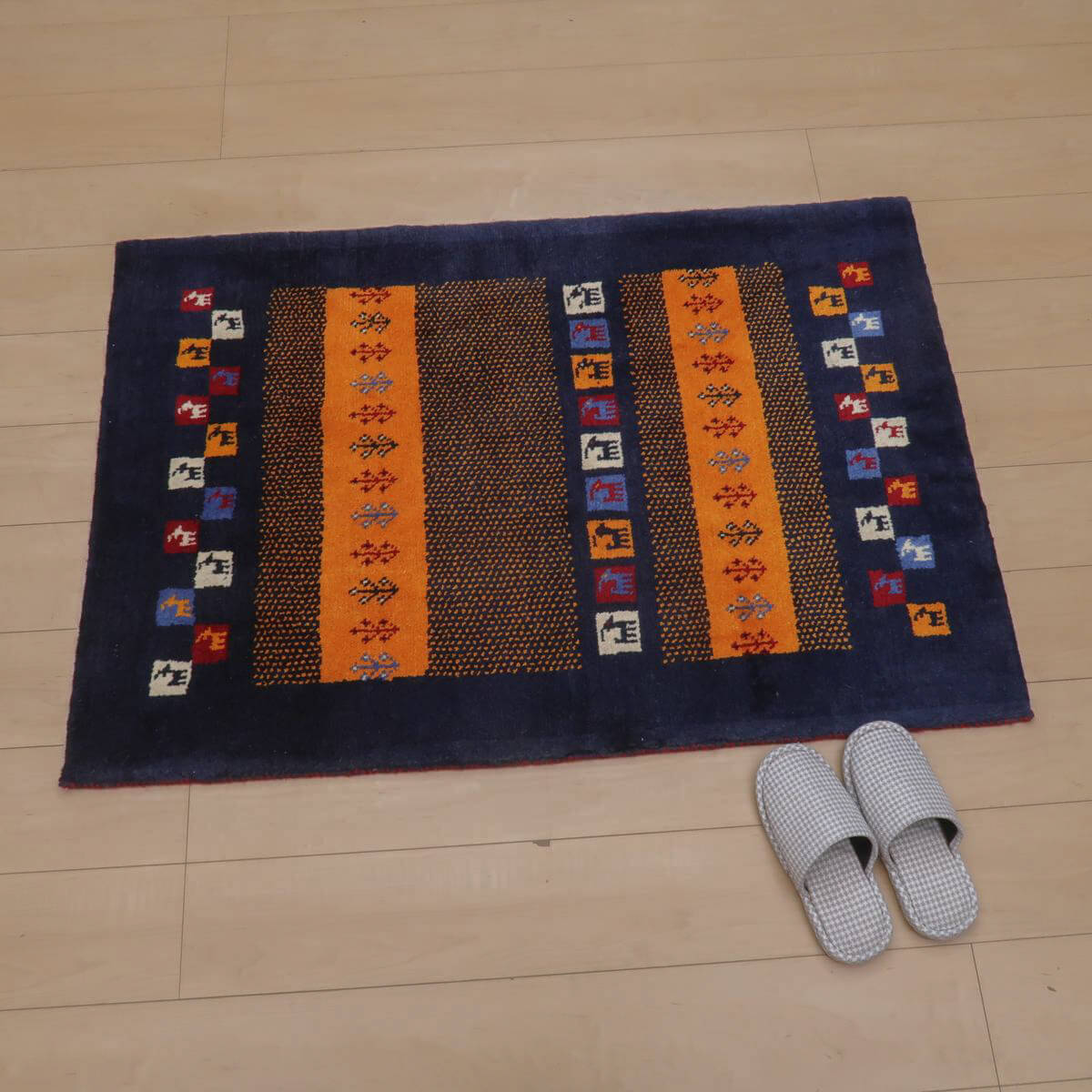 ギャッベ イラン製 リビングサイズ 120×82cm 手織り 天然 ウール100% 長方形 草木染 おしゃれ かわいい モダン ナチュラル 北欧 ラグ 絨毯 マット ラグマット ギャベ 床暖房対応 ホットカーペット対応 (BS-11654)