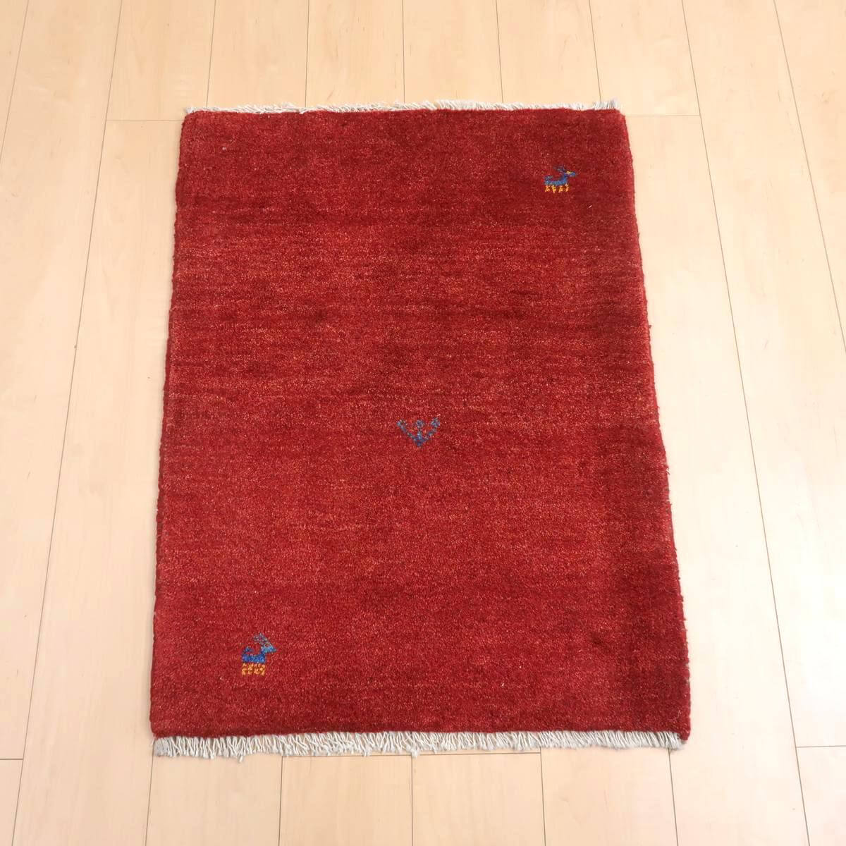 樂天商城 - ギャッベ イラン製 89×67cm 玄関サイズ アクセントラグ ウール100% 本物 イラン直輸入 手織り 動物モチーフ 天然素材 草木染 モダン シンプル ベーシック ラグ 絨毯 マット ラグマット ギャベ 動物 植物 インテリア小物 90 70 60 （BSS-11368）