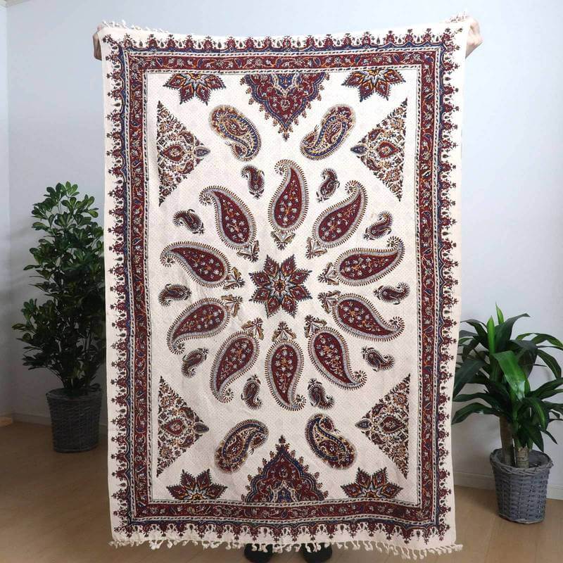 ペルシャ更紗 ガラムカール 150×100cm イラン産 綿100% 手染布 マルチカバー ソファーカバー ベッドカバー テーブルクロス アジアン エスニック オリエンタル柄 ベージュ 赤 ペイズリー (品番:GC-1501)