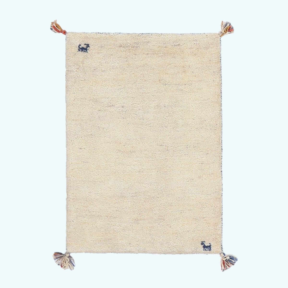 Rakuten - ギャッベ イラン製 リビングサイズ 85×60cm 手織り 天然 ウール100% 長方形 草木染 おしゃれ かわいい モダン ナチュラル 北欧 ラグ 絨毯 マット ラグマット カーペット ギャベ 床暖房対応 ホットカーペット対応 （HSS-70239）