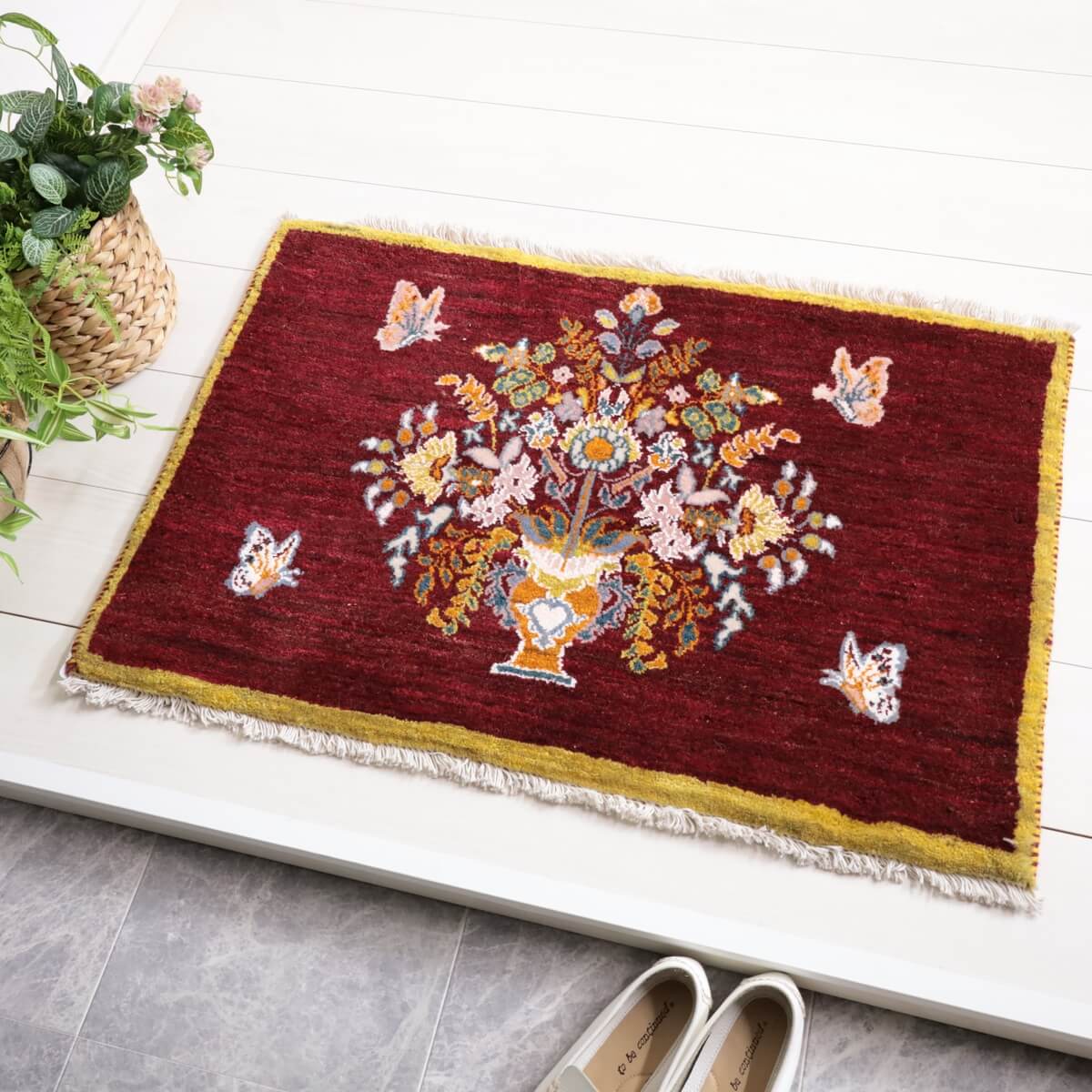 【クーポンで20%OFF】ギャッベ イラン製 リビングサイズ 57×86cm 手織り 天然 ウール100% 長方形 草木染 おしゃれ かわいい モダン ナチュラル 北欧 ラグ 絨毯 マット ラグマット ギャベ 床暖房対応 ホットカーペット対応 （HSS-11889）