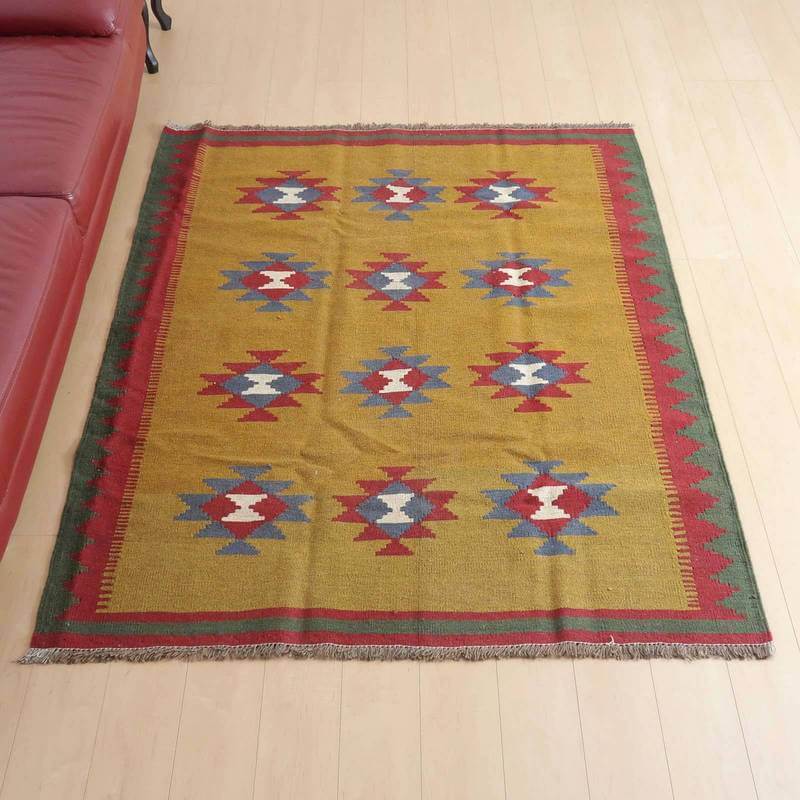 樂天商城 - イラン・シラーズ産 キリム リビングサイズ 181×148cm 手織り ラグ ウール 100% 夏用 洗える ダイニング ベッドルーム ホットカーペット対応 床暖房対応 ラグマット 絨毯 キリム柄 kilim 黄 （品番:KL-388）