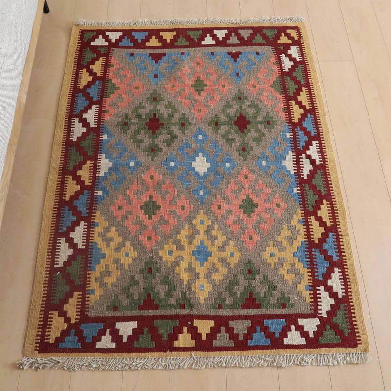 イラン・シラーズ産 キリム アクセントサイズ 141×103cm 手織り ラグ ウール 100% おしゃれ 北欧 ナチュラル 洗える リビング ダイニング ベッドルーム ホットカーペット対応 床暖房対応 カーペット ラグマット 絨毯 キリム柄 kilim （品番:KM-1016）