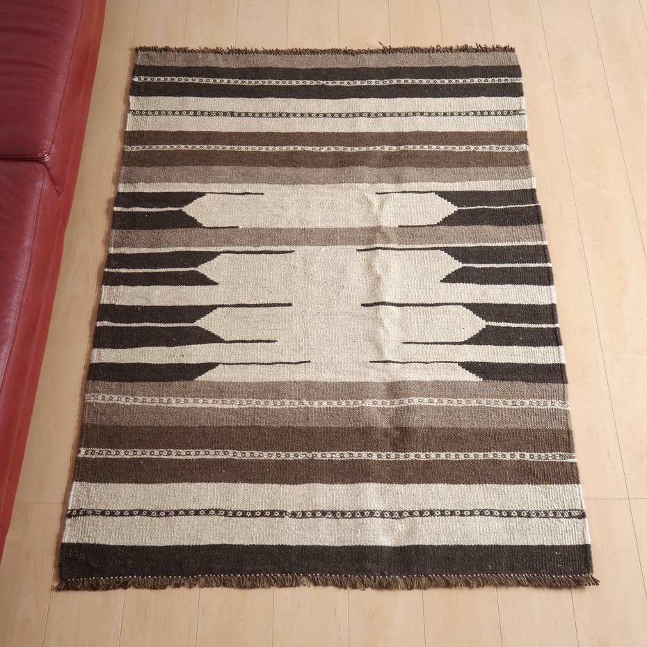 樂天商城 - イラン・シラーズ産 キリム アクセントサイズ 158×111cm 手織り ラグ ウール 100% 洗える リビング ダイニング ベッドルーム ホットカーペット対応 床暖房対応 ラグマット 絨毯 キリム柄 kilim ナチュラル （品番:KM-66331）