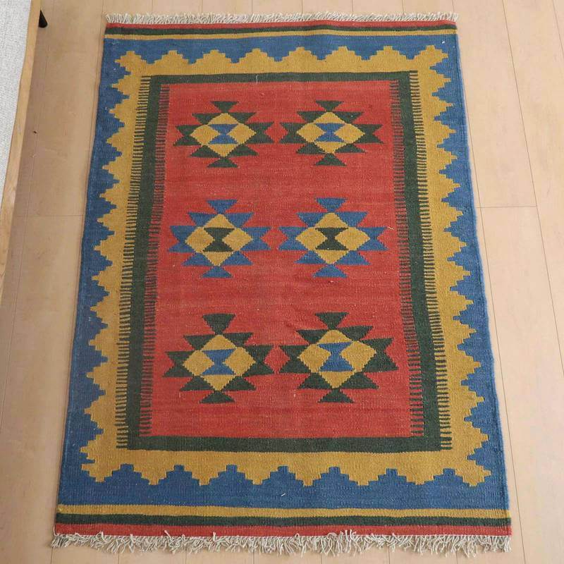 イラン・シラーズ産 キリム アクセントサイズ 142×105cm 手織り ラグ ウール 100% おしゃれ 北欧 ナチュラル 洗える リビング ダイニング ホットカーペット対応 床暖房対応 ラグマット 絨毯 キリム柄 kilim （品番:KM-859）