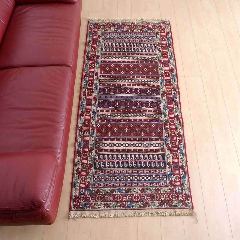 イラン・アゼルバイジャン産 キリム 細長 ランナー 193×85cm 手織り ラグ ウール 100% 洗える キッチンマット 廊下敷 ベッドサイド ロングラグ ホットカーペット対応 床暖房対応 ラグマット 絨毯 キリム柄 kilim 赤 （品番:KR-286）