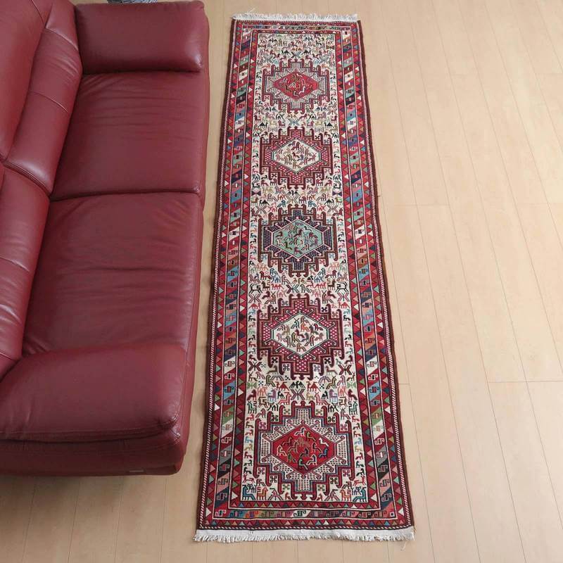 樂天商城 - イラン・アゼルバイジャン産 キリム 細長 ランナー 287×75cm 手織り ラグ ウール 100% 洗える キッチンマット 廊下敷 ベッドサイド ロングラグ ホットカーペット対応 床暖房対応 ラグマット 絨毯 キリム柄 kilim 赤 （品番:KR-508）