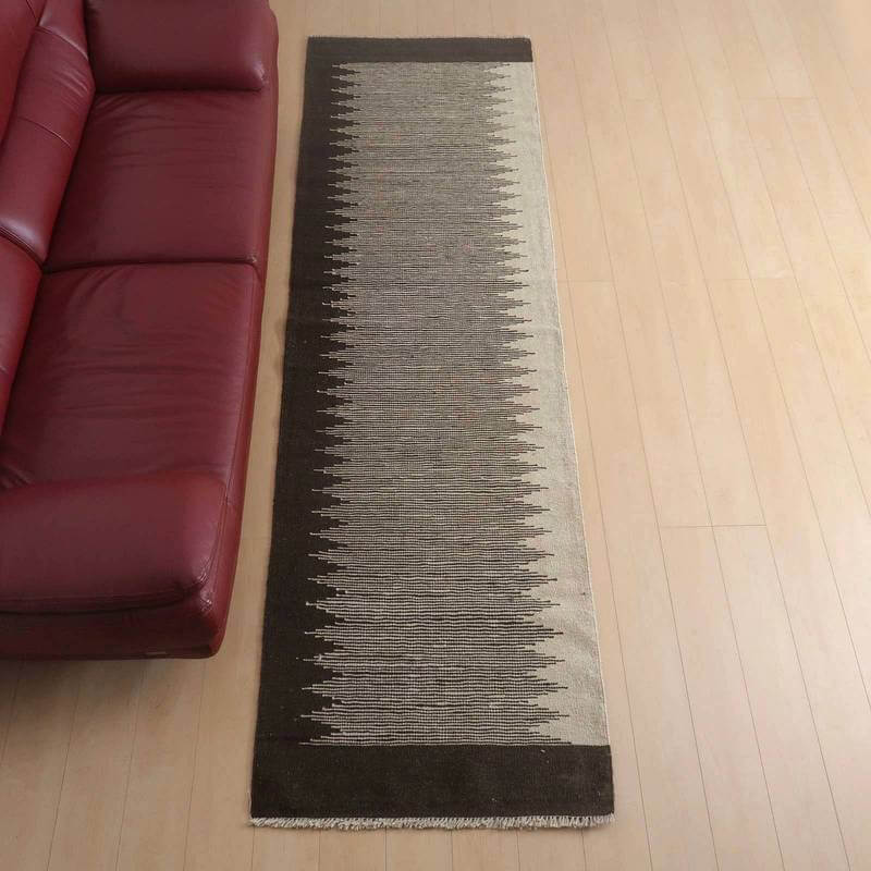 Rakuten - イラン・シラーズ産 キリム 細長 ランナー 295×88cm 手織り ラグ ウール 100% 洗える キッチンマット 廊下敷 ベッドサイド ロングラグ ホットカーペット対応 床暖房対応 ラグマット 絨毯 キリム柄 kilim 無染色 （品番:KR-547）
