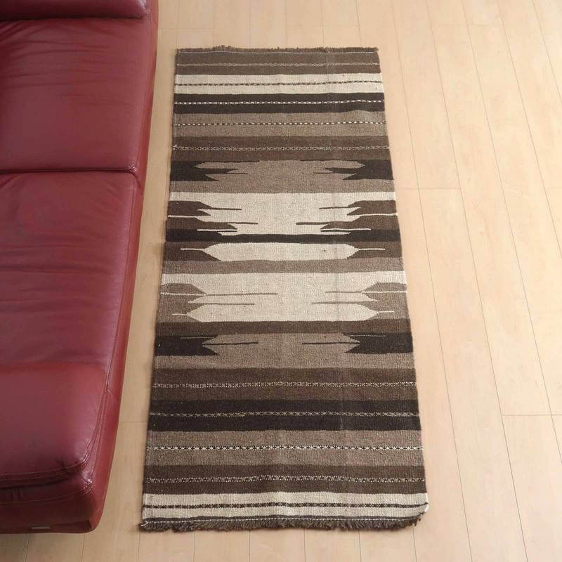 樂天商城 - イラン・シラーズ産 キリム 細長 ランナー 198×81cm 手織り ラグ ウール 100% 洗える キッチンマット 廊下敷 ベッドサイド ロングラグ ホットカーペット対応 床暖房対応 ラグマット 絨毯 キリム柄 kilim 無染色 （品番:KR-548）