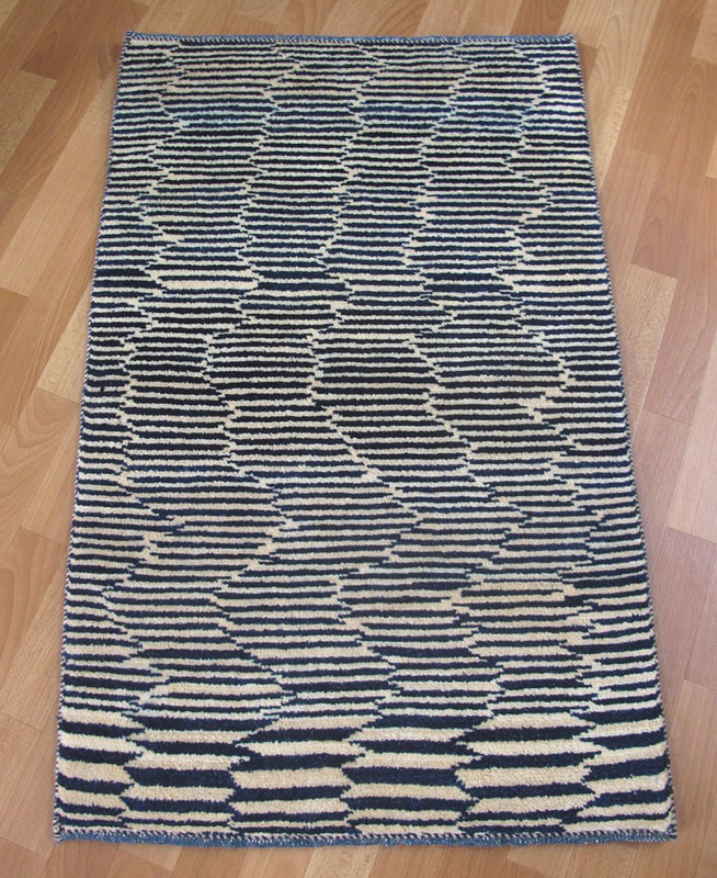 樂天商城 - イラン製 ゾランヴァリ ギャッベ 玄関マット 115×73cm 手織り 天然 ウール100% 草木染 おしゃれ かわいい 北欧 ラグ 絨毯 マット ラグマット カーペット 厚手 屋内 室内 ギャベ 床暖房対応 ホットカーペット対応 (品番:ZS-1199）