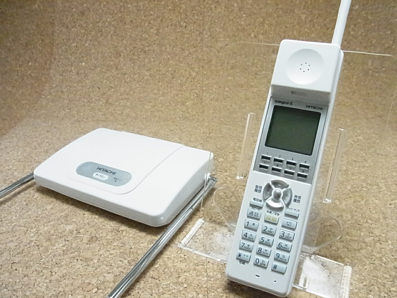 【中古】日立/HITACHI　ビジネスホン/ビジネスフォン　ET-8IE-CLS(W)　IE用コードレス　美品　IEシリーズ　業務用電話機