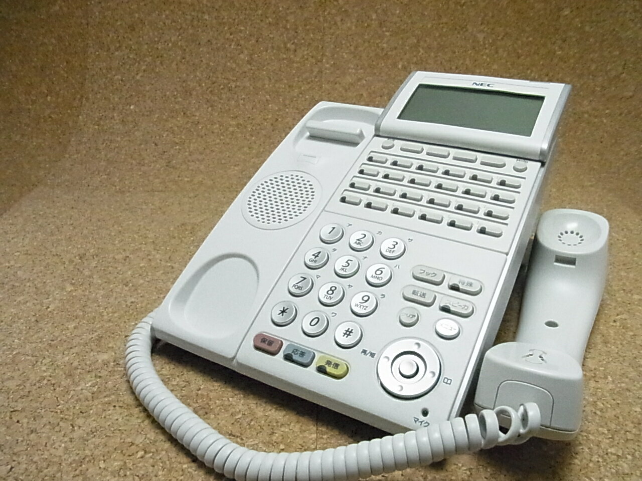 【中古】TD620(K) SAXA サクサ Regalis UT700 漢字表示チルトディスプレイ 30ボタン電話機 [オフィス用品] ビジネスフォン [オフィス用品]