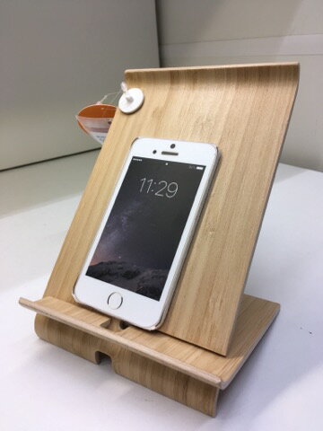 IKEAイケア SIGFINN シグフィン 携帯電話ホルダー 竹突き板 803.920.99 スマホスタンド