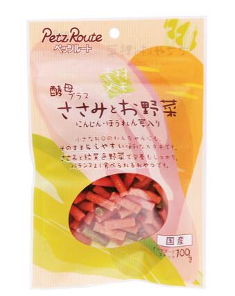 ペッツルート ささみとお野菜 100g犬用 ペット おやつ 商品説明 鶏ささみと緑黄色野菜に酵母をプラスしたおやつです！ 必要なアミノ酸・ビタミン・ミネラル・食物繊維等の栄養がバランスよく摂れます。 【原材料】 肉類（鶏肉、鶏ささみ）、小麦粉、植物たん白、パン粉、糖類、植物油脂、脱脂大豆、ビール酵母、にんじん、ほうれん草、ソルビトール、ミネラル類（カルシウム、Na、亜鉛、ヨウ素）、プロピレングリコール、ビタミン類（A、B1、B2、B6、B12、D3、E、ナイアシン、パントテン酸）、着色料（赤色106、黄4、青1、二酸化チタン）、保存料（ソルビン酸、デヒドロ酢酸Na）、膨張剤、ポリリン酸Na、pH調整剤、くん液、発色剤（亜硝酸Na） 【成分値】 たん白質　15．0％以上、 脂質　8．0％以上、 粗繊維　1．5％以下、 灰分　7．0％以下、 水分　37．0％以下 エネルギー：290kcal 給与量 (目安) 超小型犬（1～5kg位）5～15g　 小型犬（5～11kg位）15～30g　 中型犬（11～23kg位）30～50g　 大型犬（23～40kg位）50～70g 給与量は1日あたりの目安です。 1日2回位に分けて、健康状態、運動量、季節により量を調節し、おやつとして与えてください。 ●メール便、定形外使用できません。 ●沖縄・離島 発送できません。 ●ご注文時のタイミングで在庫切れの場合がございます。 その場合入荷までお時間をいただくことがございます。 また、廃盤となっている場合もございますその際はご注文をキャンセルさせて頂く事がございます、ご了承ください。 buyee OK