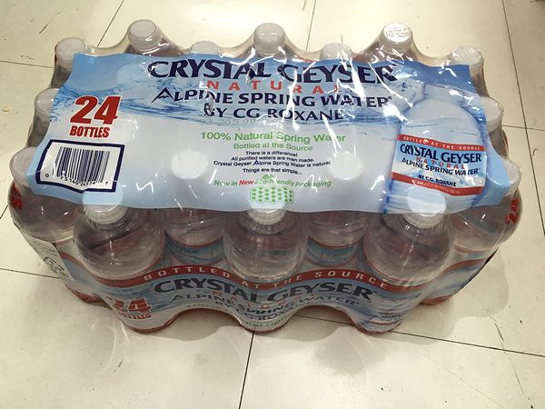 クリスタルガイザー ミネラルウォーター 500ml×24本CRYSTAL GEYSER NATURAL WATER 500mL x24bottles