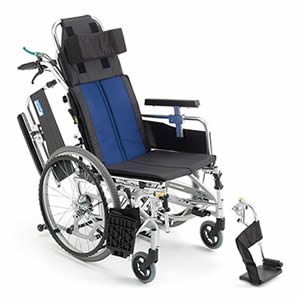 　ミキ BALシリーズ BAL-11 ティルト&リクライニング 自走介助兼用車椅子ミキ BALシリーズ BAL-11 ティルト&リクライニング 自走介助兼用車椅子ミキのコンパクトで多機能なBALシリーズのティルト&リクライニング車いすです。●自走介助兼用(介助ブレーキ付)●移乗に便利な肘跳ね上げ機能&脚部スイングアウト機能※こちらの商品はメーカーからの直送となります。欠品時には納期にお時間をいただく場合がございますので　お手数ですが急ぎの場合はお問い合わせください。注文について注意事項メーカー(提携先)からの直送となります。稀ではございますが欠品時は変動する場合もございますので、正確な納期はご注文の確認メールにてご案内させていただきます。