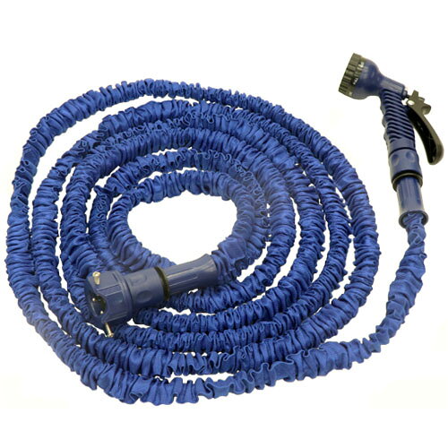　のびるホース HDL-NH6886 最長約15m ノズルパターン7タイプのびるホース HDL-NH6886 最長約15m ノズルパターン7タイプ■最長約15m！水を流すだけであっという間に5m→15mに！■●従来の「重い」「絡まる」「かさばる」を解消した画期的なホースです。【特長】●柔軟性・伸縮性あり●軽量●散水パターンは7タイプ【用途】●庭の散水・洗車 等【仕様】●カラー:ブルー●サイズ:本体約φ2.5cm×5m(収納時)、15m(最長)●重量:約680g●材質:ラテックスラバー、ポリエステル、ABS●付属品:ノズル・変換アダプター●中国製【ご注意ください】※水を流さない状態でホースを意図的に伸ばさないでください。※散水ノズルで水を止めたままの状態で放置しないでください。※凍結による破損防止の為、ホース内の水および散水ノズル内の水をしっかり抜き取り、保管してください。※ホースの劣化防止のため、直射日光を避け、冷暗所にて保管してください。※お湯や水以外の液体をホースに通さないでください。破損の原因となります。※気温や湿度により伸縮率に差がでる場合があります。注文について注意事項複数ご注文時は数量により納期が変動する場合がございますので、正確な納期はご注文の確認メールにてご案内させていただきます。