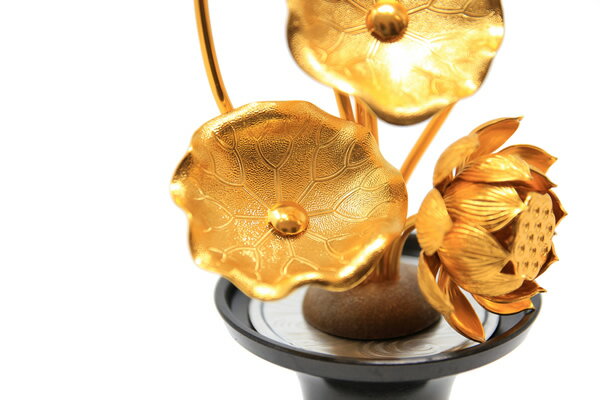 常花セット（花瓶付）5号 7本立 一対（2個セット） 黒花瓶 総高25.5cm アルミ常花 常花 ミニ常花 セット 日本製 国産 華瓶付 真鍮色付きの花瓶、アルミの金メッキ花 水瓶 花瓶 仏花 仏壇の花 ミニサイズ コンパクト ご本尊の前の花 小常花 造花 蓮の花 仏具 仏壇用 金色の花 3