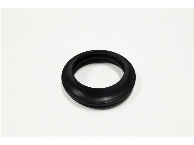 Type-H/TypeG用 倒立φ39ダストシールメーカー : 汎用品適合車種汎用品Type : ー品番 : Y1351-330-00JANコード : 4570069990025在庫状況について当店では複数店舗で同時販売を行っているため、ご注文いただいた時点で他店が先に完売し、在庫切れとなる場合がございます。今後の入荷予定を確認し、入荷が困難と判断した場合は、誠に勝手ながらご注文をキャンセルさせていただくことがございます。在庫管理について出来る限りリアルタイム更新を心がけておりますが、実際の在庫が反映されないことがございます。万が一、欠品となった場合はご容赦いただけますようお願いいたします。価格変動についてメーカーの価格は常に変動しているため、ご注文後に価格変更が判明した場合は、改めてご連絡させていただくことがございます。商品情報について商品ページ作成時には細心の注意を払っておりますが、稀に商品説明や価格に誤記がある場合がございます。誤記が確認された場合は、ご購入後であってもご連絡の上、やむを得ずご注文をキャンセルさせていただくことがございます。予めご了承ください。メーカー取り寄せ商品について商品ページタイトルに「在庫あり」と記載がない商品は、すべてメーカー取り寄せ品です。在庫があれば、ご注文から約1週間以内に発送いたします。メーカー欠品・販売中止時の対応メーカー欠品や販売中止、仕様変更等により、ご用意できない場合もございます。その際はご注文をご連絡の上、キャンセルまたは内容変更にて対応させいただきます。また、欠品が長期化する場合は、納期につきまして事前にお問い合わせの上、ご案内いたします。