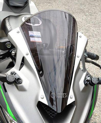 【抽選で最大100％ポイントバック】BEET ビート スモークスクリーン Kawasaki Ninja ZX-25R/ZX-4R/SE/ZX-4RR(23-) 0689-KG2-02