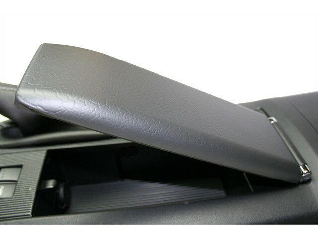 アイエルモータースポーツ アームレストパッド 拡張センターコンソール用 ブラック／シルバー NCEC NC0-7022
