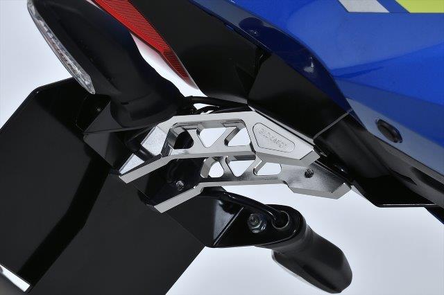 2026/05/01 予定 Gクラフト GSX-R1000R用ビレットライセンスホルダー　ブラック SUZUKI スズキ GSX-R1000R 71558