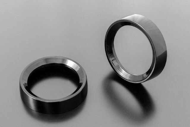 要納期確認 PMC ピーエムシー Z900RS メーターリングカバー グロスブラック